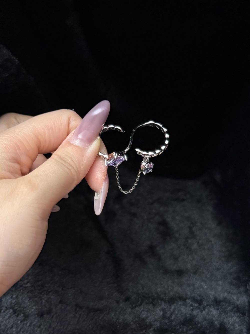 Double Finger Connected Chain Ring Purple Crystal Dangle Gothic Silver Tone Ring